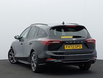 Used Ford Focus 2022 for sale - 77922035: Photo