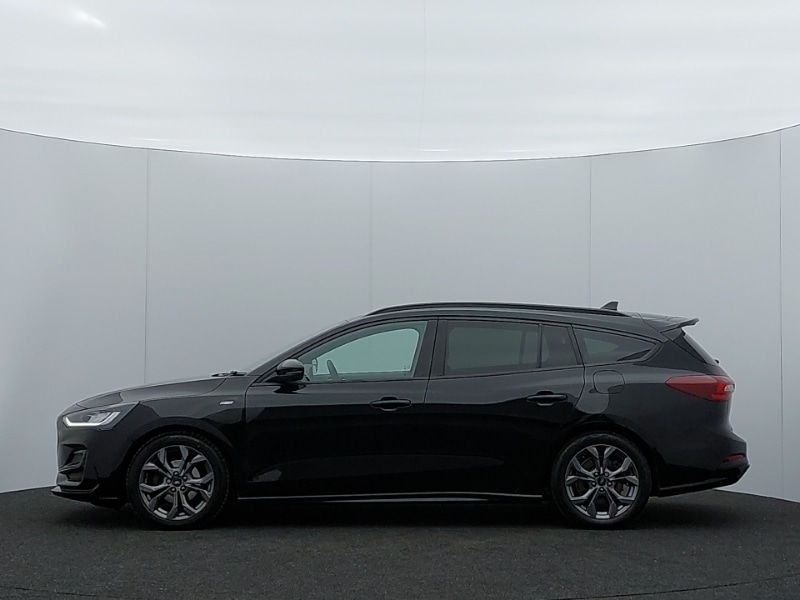 Used Ford Focus 2022 for sale - 77922035: Photo 4