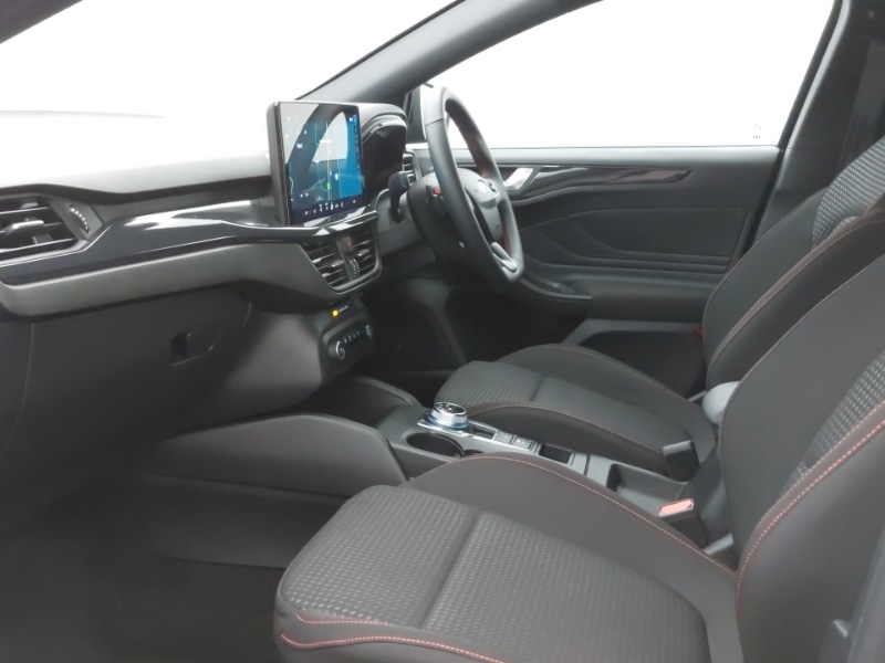 Used Ford Focus 2022 for sale - 77922035: Photo 5