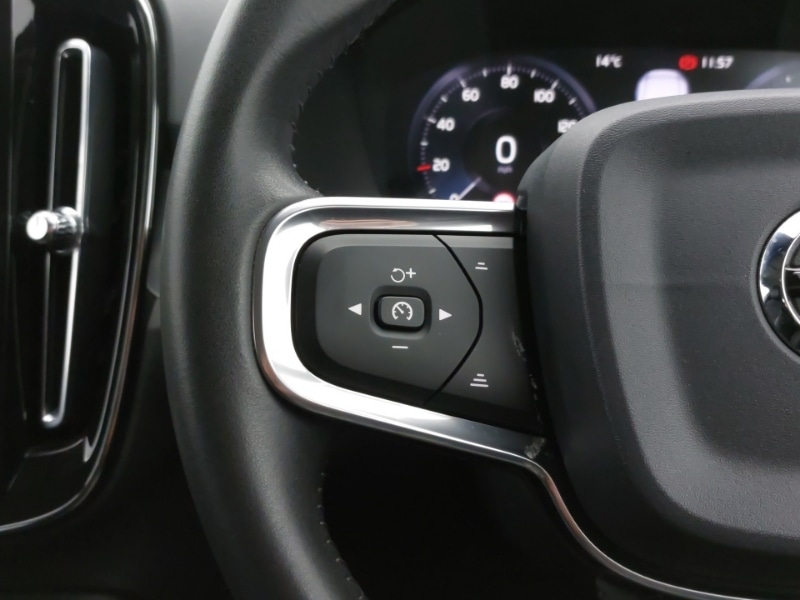 Used Volvo XC40 2019 for sale - 78032687: Photo 17