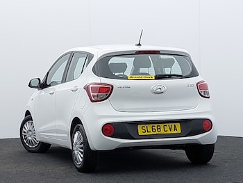 Used Hyundai i10 2018 for sale - 79259444: Photo