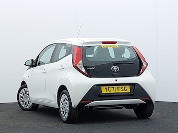 Used Toyota AYGO 2021 for sale - 79332415: Photo
