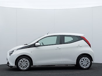 Used Toyota AYGO 2021 for sale - 79332415: Photo