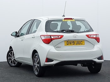 Used Toyota Yaris 2019 for sale - 78790988: Photo