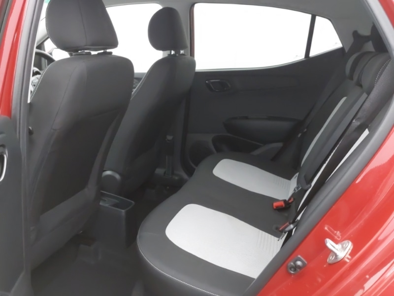 Used Hyundai i10 2021 for sale - 77822873: Photo 6