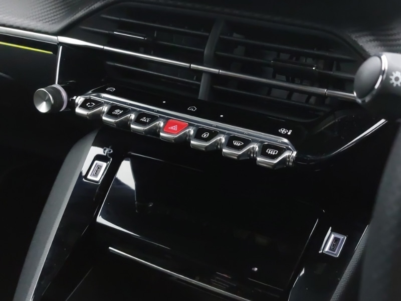 Used Peugeot 2008 2024 for sale - 76566859: Photo 15