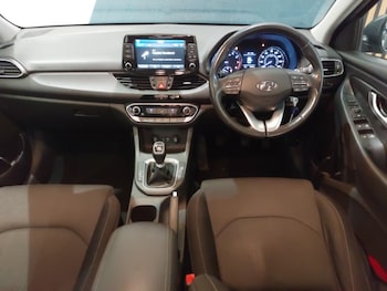 Used Hyundai i30 2018 for sale - 78428530: Photo