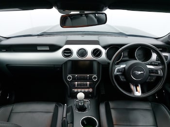Used Ford Mustang 2016 for sale - 76145080: Photo 2