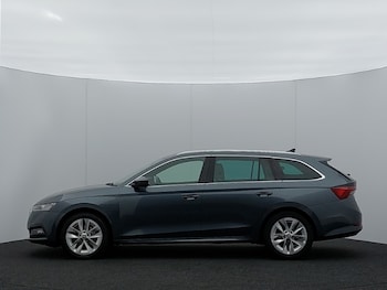 Used Skoda Octavia 2021 for sale - 75780314: Photo