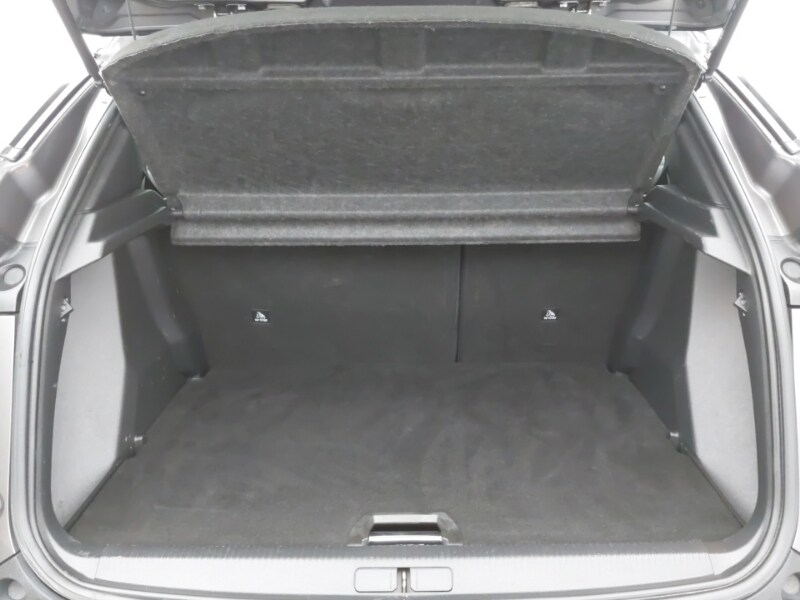 Used Peugeot 2008 2020 for sale - 77939030: Photo 8