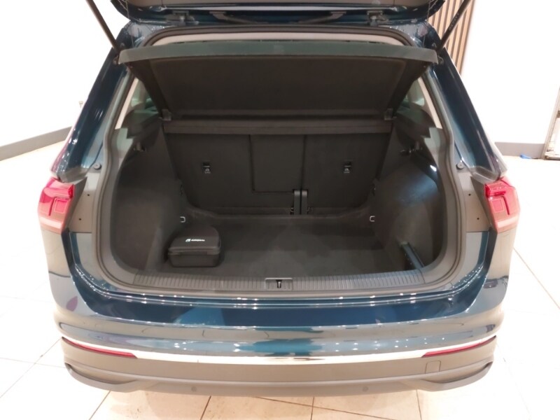 Used Volkswagen Tiguan 2023 for sale - 77605635: Photo 8