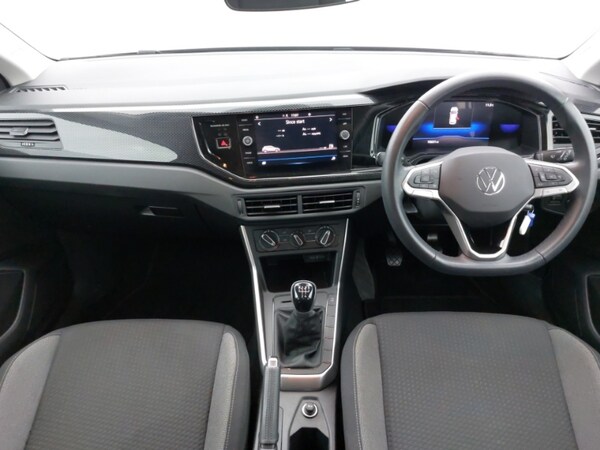 Used Volkswagen Polo 2023 for sale - 76264680: Photo 2