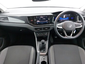 Used Volkswagen Polo 2023 for sale - 76264680: Photo 2
