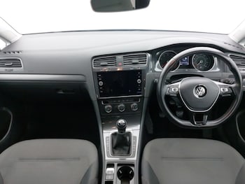 Used Volkswagen Golf 2019 for sale - 76464817: Photo