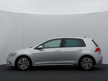 Used Volkswagen Golf 2019 for sale - 76543570: Photo