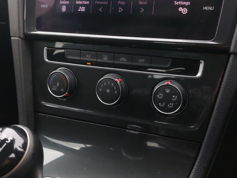 Used Volkswagen Golf 2018 for sale - 77956836: Photo 15