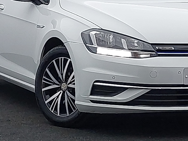 Used Volkswagen Golf 2018 for sale - 77956836: Photo 9