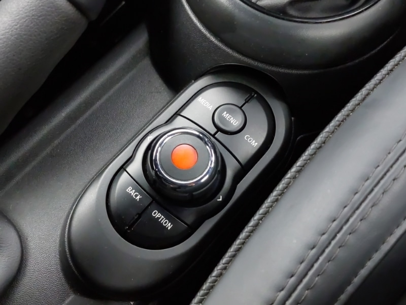 Used MINI Convertible 2021 for sale - 77922052: Photo 16