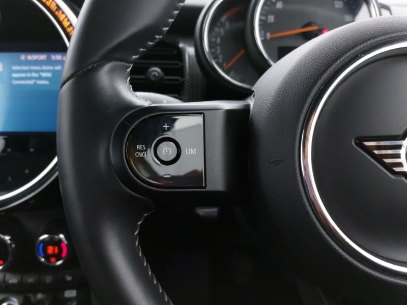 Used MINI Convertible 2021 for sale - 77922052: Photo 17