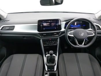 Used Volkswagen T-Roc 2023 for sale - 78478219: Photo