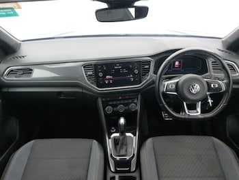 Used Volkswagen T-Roc 2019 for sale - 79092205: Photo
