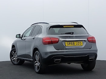 Used Mercedes-Benz GLA 2019 for sale - 77596897: Photo