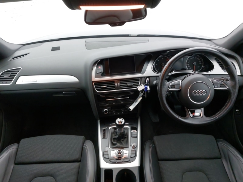 Used Audi A4 2014 for sale - 77881886: Photo 2