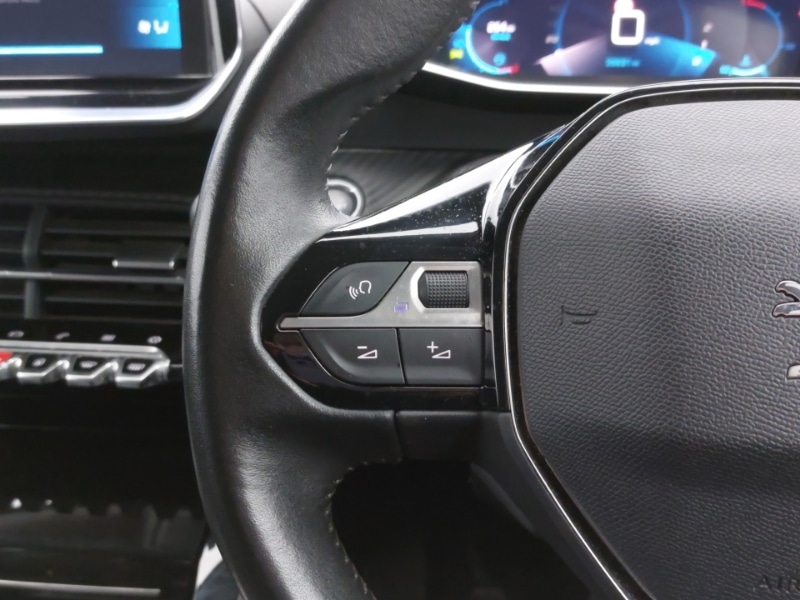 Used Peugeot 2008 2020 for sale - 77343009: Photo 17