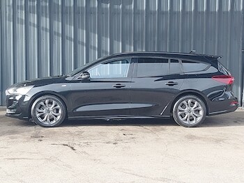 Used Ford Focus 2022 for sale - 77623218: Photo