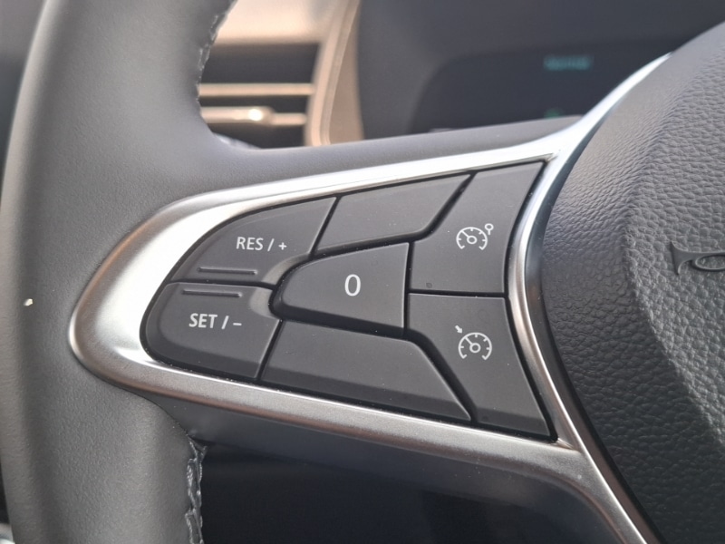 Used Renault Clio 2024 for sale - 76150517: Photo 12
