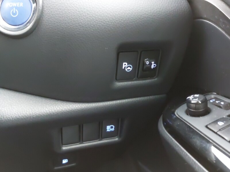 Used Toyota C-HR 2019 for sale - 76663900: Photo 19