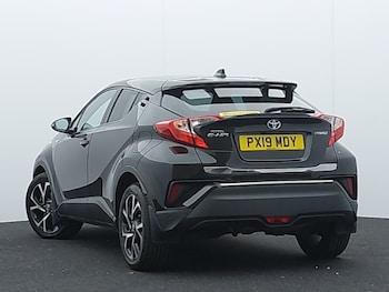Used Toyota C-HR 2019 for sale - 76663900: Photo