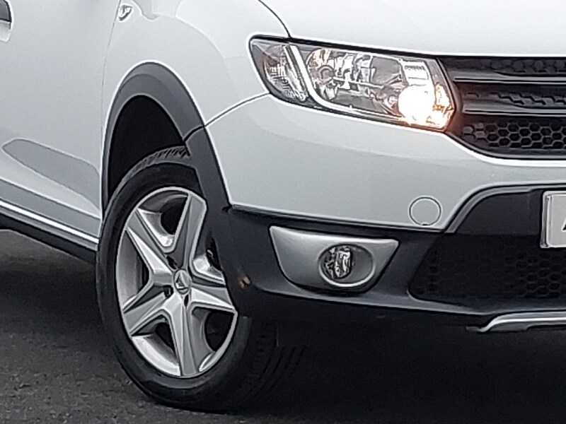 Used Dacia Sandero Stepway 2015 for sale - 78013179: Photo 9