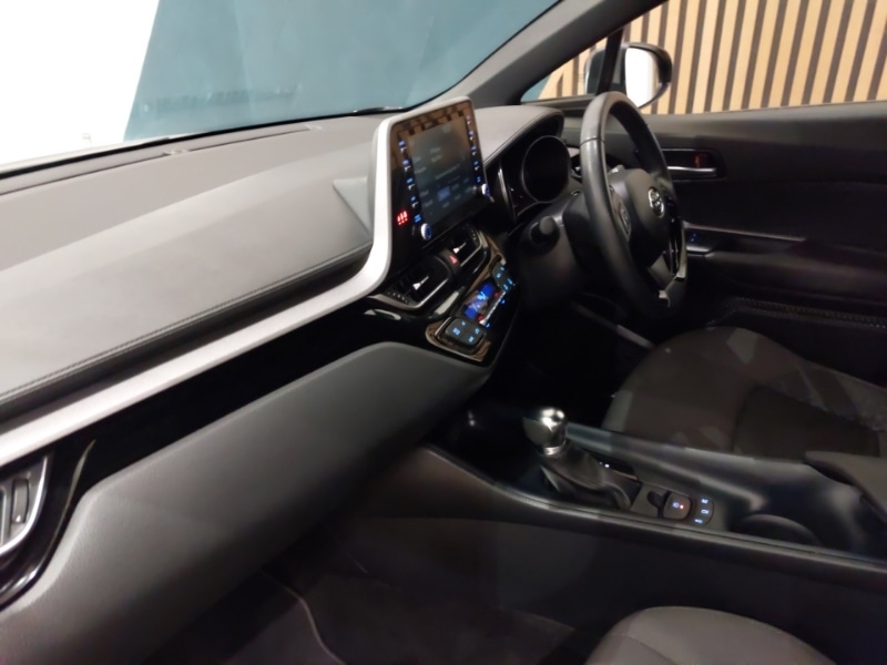 Used Toyota C-HR 2023 for sale - 77371168: Photo 5