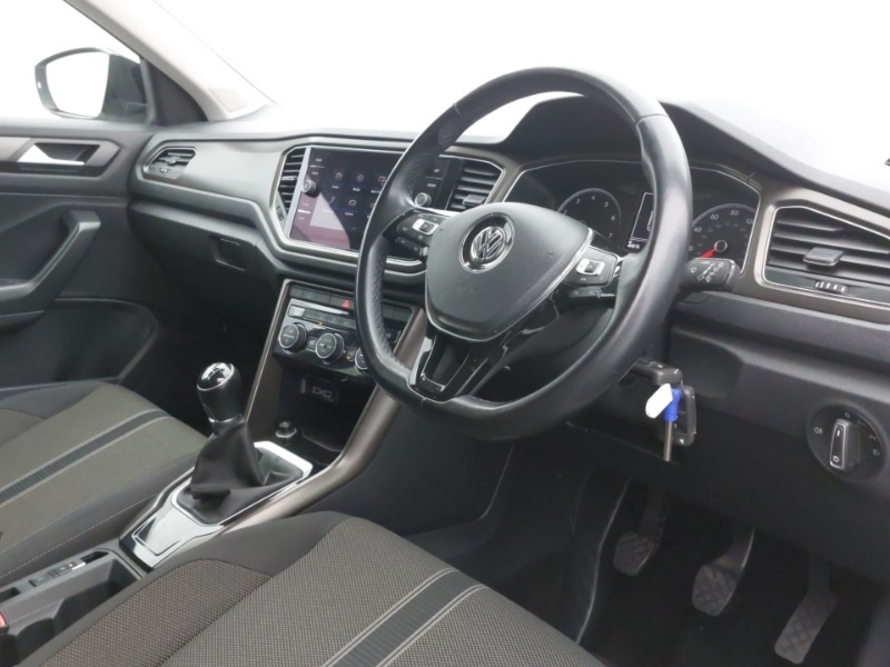 Used Volkswagen T-Roc 2019 for sale - 76602531: Photo 12