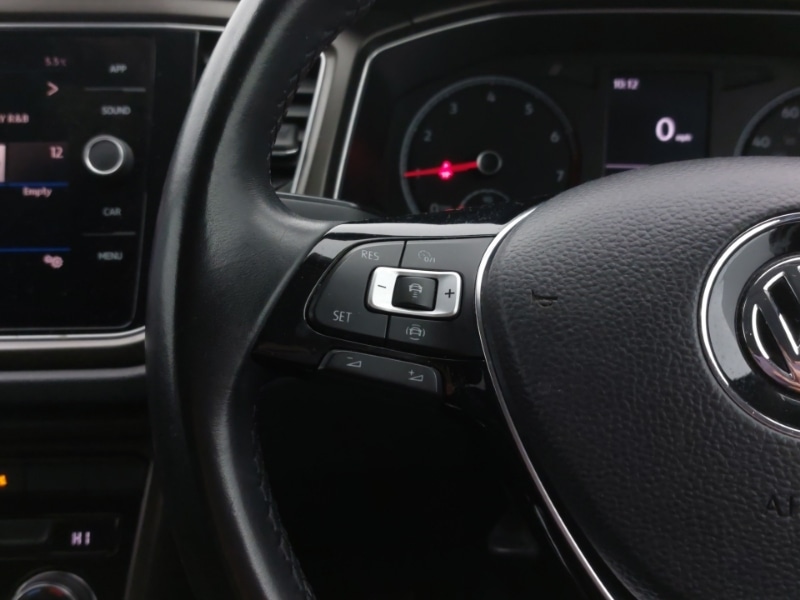 Used Volkswagen T-Roc 2019 for sale - 76602531: Photo 17