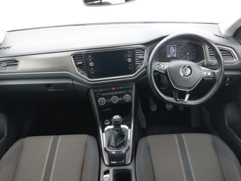 Used Volkswagen T-Roc 2019 for sale - 76602531: Photo 2