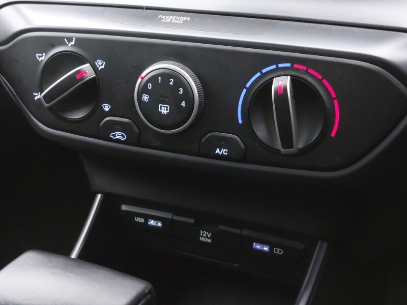 Used Hyundai i20 2022 for sale - 76763809: Photo 15