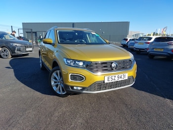 Used Volkswagen T-Roc 2021 for sale - 78440202: Photo