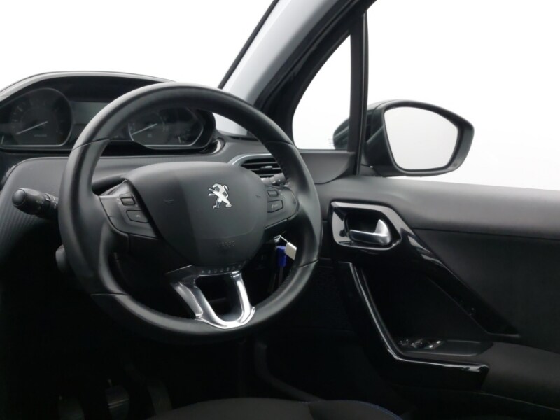 Used Peugeot 208 2018 for sale - 77964364: Photo 10