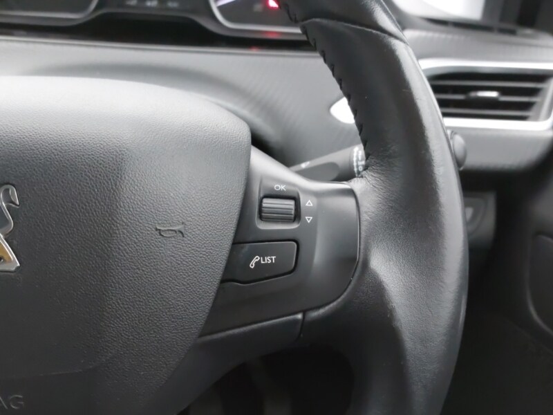 Used Peugeot 208 2018 for sale - 77964364: Photo 17