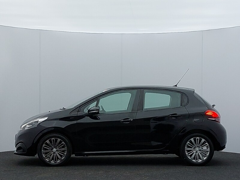 Used Peugeot 208 2018 for sale - 77964364: Photo 4