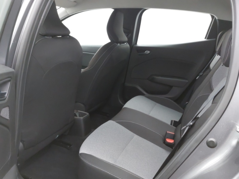 Used Renault Clio 2024 for sale - 76354615: Photo 6