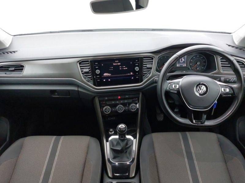 Used Volkswagen T-Roc 2019 for sale - 76285719: Photo 2