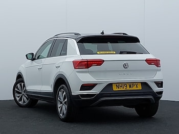 Used Volkswagen T-Roc 2019 for sale - 76285719: Photo