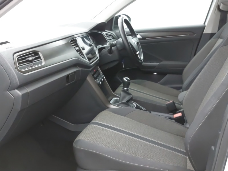 Used Volkswagen T-Roc 2019 for sale - 76285719: Photo 5