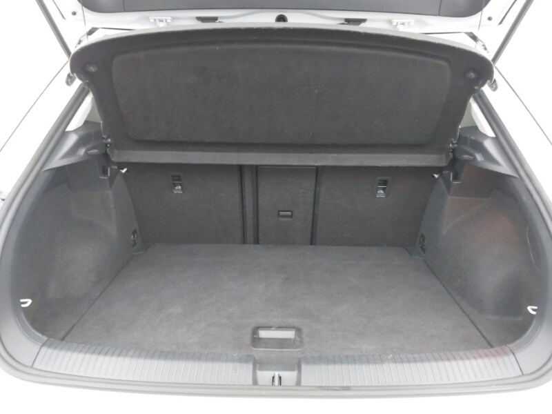 Used Volkswagen T-Roc 2019 for sale - 76285719: Photo 8