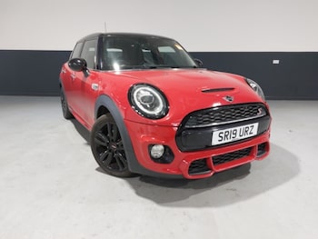 Used MINI Hatch 2019 for sale - 79195341: Photo