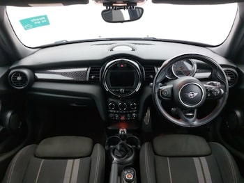 Used MINI Hatch 2019 for sale - 79195341: Photo