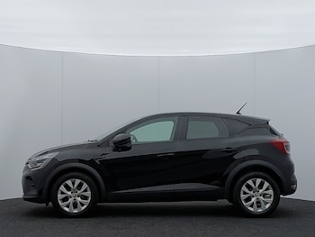 Used Renault Captur 2021 for sale - 77366660: Photo